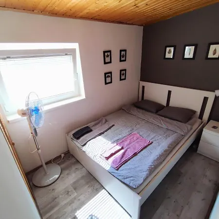 Orfui Kishaz * Orfű